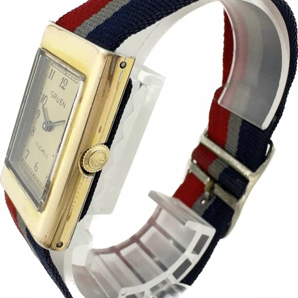 Vintage Gruen 17 Jewel Unisex Mechanical Wristwatch UT-70 Retro Rectangular - Picture 5 of 7